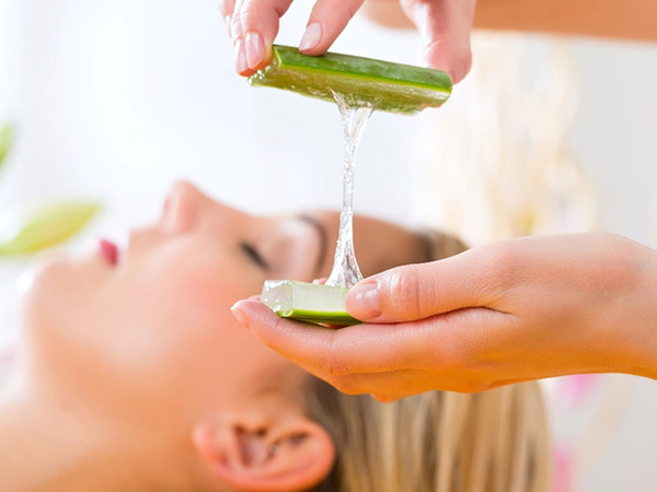 Cách làm đẹp da với nha Đam: Bí quyết cho làn da mịn màng, sáng khỏe