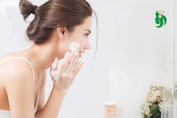 Chăm sóc da mặt sau khi triệt lông: Bí quyết giúp da phục hồi nhanh và mịn màng