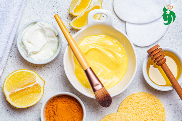 Mặt nạ nghệ và sữa chua không đường