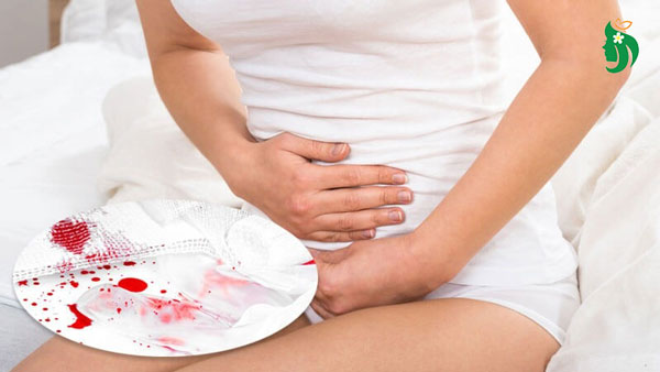 có thai vẫn có kinh tháng đầu