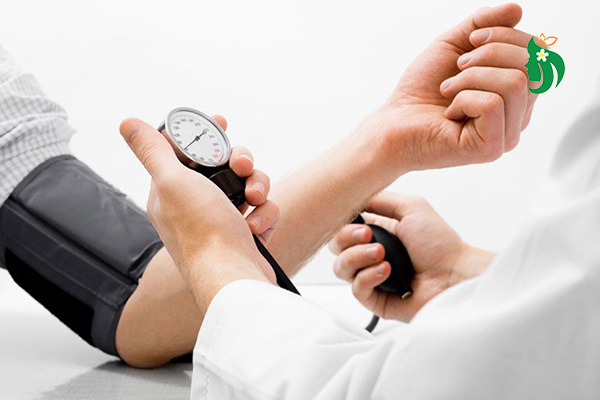 Những lưu ý trong chế độ dinh dưỡng cho người huyết áp cao