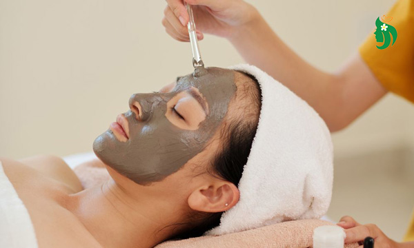 Mặt nạ đất sét tự nhiên