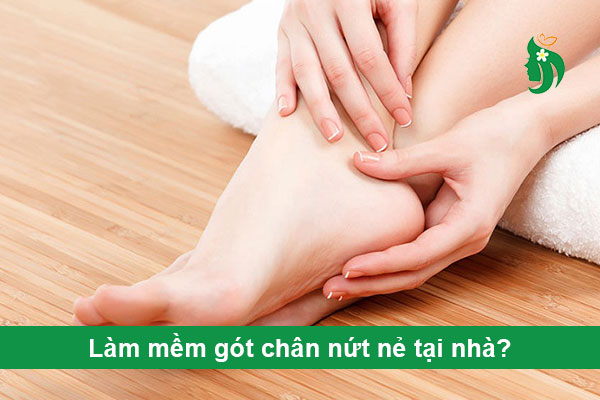 Làm mềm gót chân nứt nẻ tại nhà? Gợi ý giải pháp tự nhiên đơn giản & hiệu quả