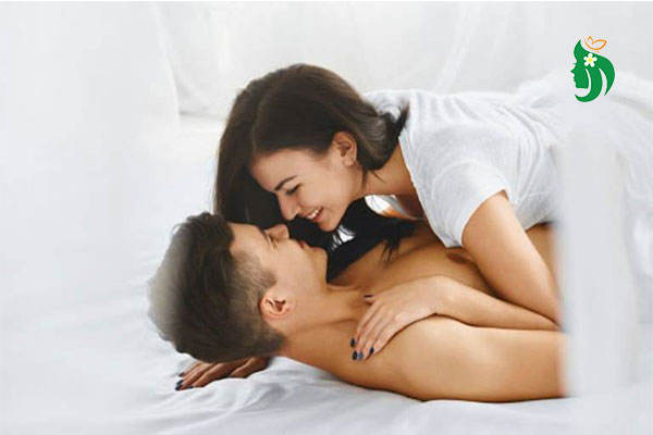 Những biểu hiện sau khi quan hệ lần đầu: Hiểu đúng để không lo lắng