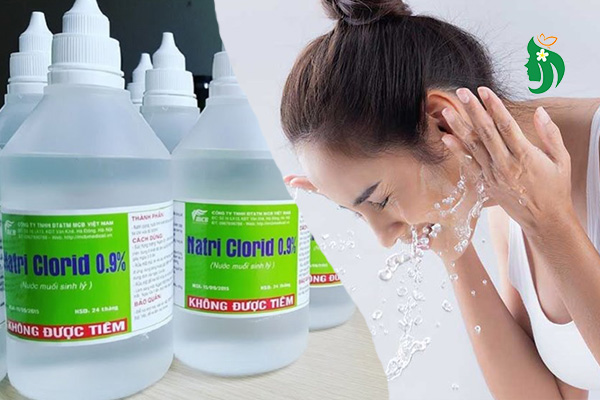 Rửa mặt bằng nước muối sinh lý có tốt không?