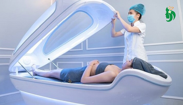 Tắm trắng phi thuyền tại spa