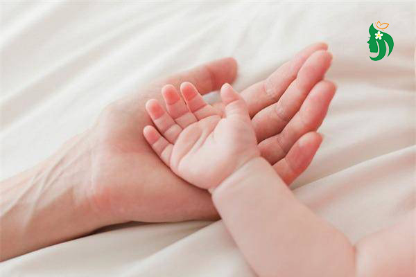 Chuyên gia nói gì về khả năng mang thai khi bị buồng trứng đa nang?