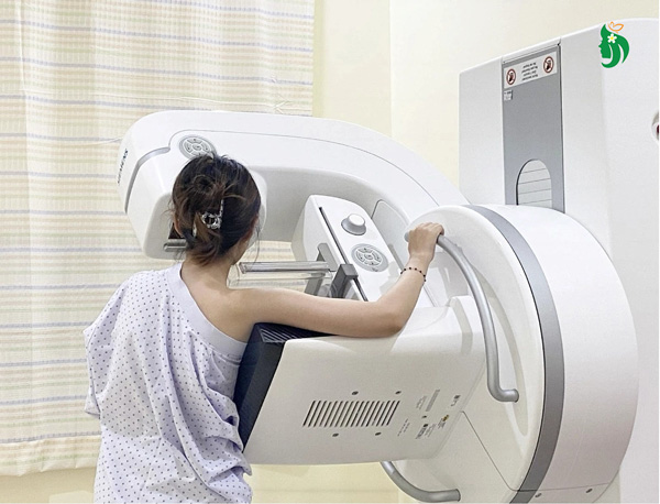 Tầm soát ung thư vú có đau không?